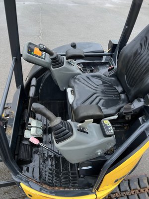 Mini pelle Yanmar VIO27-6 Canopy
