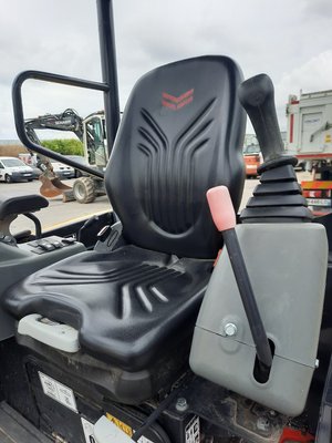Mini pelle Yanmar SV26 Canopy