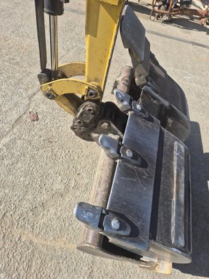 Mini pelle Yanmar VIO17CAN