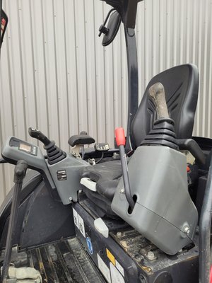 Mini pelle Yanmar VIO27-6 Canopy