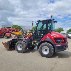 Chargeuse articulée Yanmar V7-HW