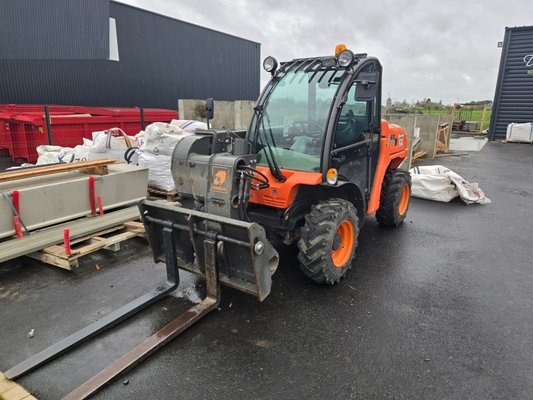 Chariot élévateur télescopique Ausa T235H