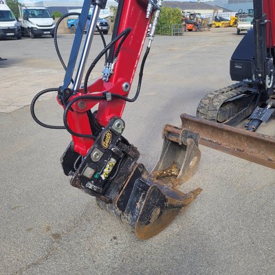 Mini pelle Yanmar SV26 Essentiel +