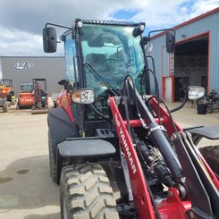 Chargeuse articulée Yanmar V7-HW