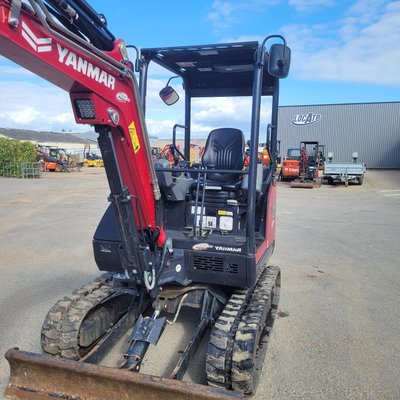 Mini pelle Yanmar SV26 Essentiel +