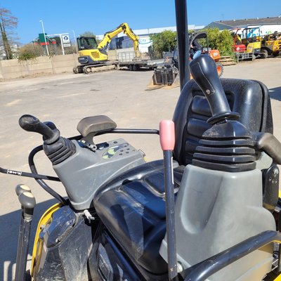 Mini pelle Yanmar VIO17CAN