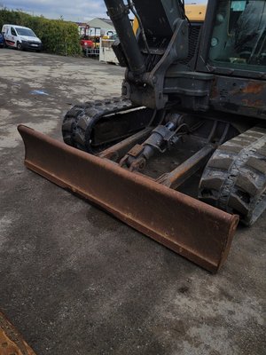 Mini pelle Volvo Pelle ECR 88