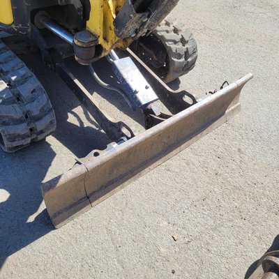 Mini pelle Yanmar VIO17CAN