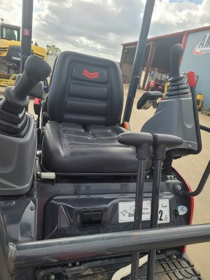 Mini pelle Yanmar VIO17 ESS+