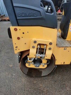 Compacteur tandem Bomag BW90AD5